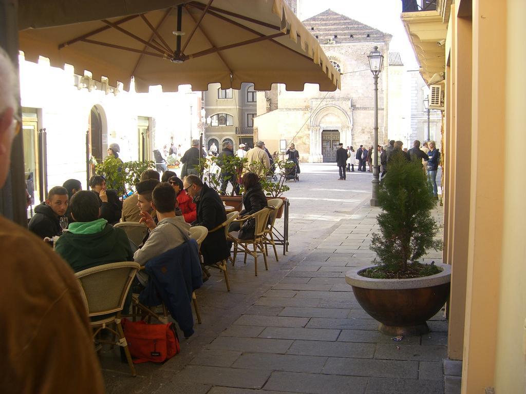 Medieval Apartment Vasto Exterior photo